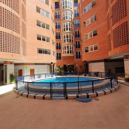 Spanish Style Apartment Near The Beach ตอร์เรเวียคา ภายนอก รูปภาพ