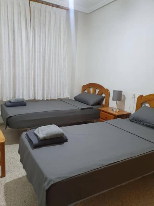 Spanish Style Apartment Near The Beach ตอร์เรเวียคา ภายนอก รูปภาพ